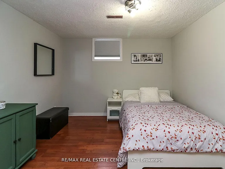 39 Cardinal St — Photo 19