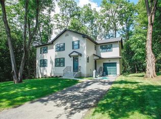 10 Lillian Dr, Spring Valley, NY 10977