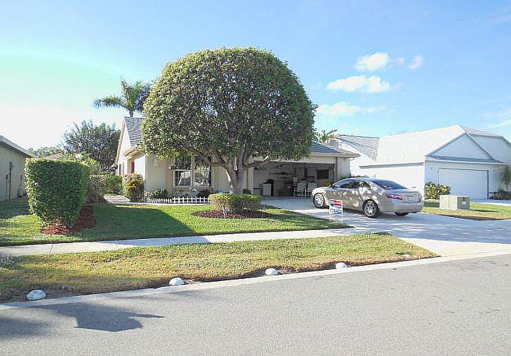 1st image of 22 Misty Meadow Dr