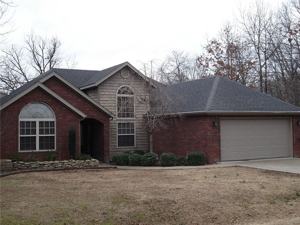1st image of 12 Darlington Dr