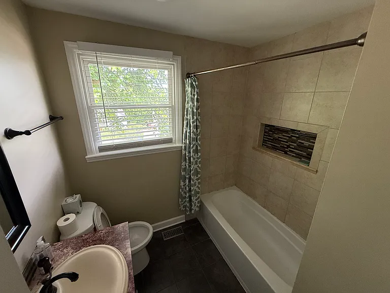 204 Sentinel Dr — Photo 14
