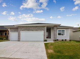1410 Tuscany Dr SE, Altoona, IA 50009