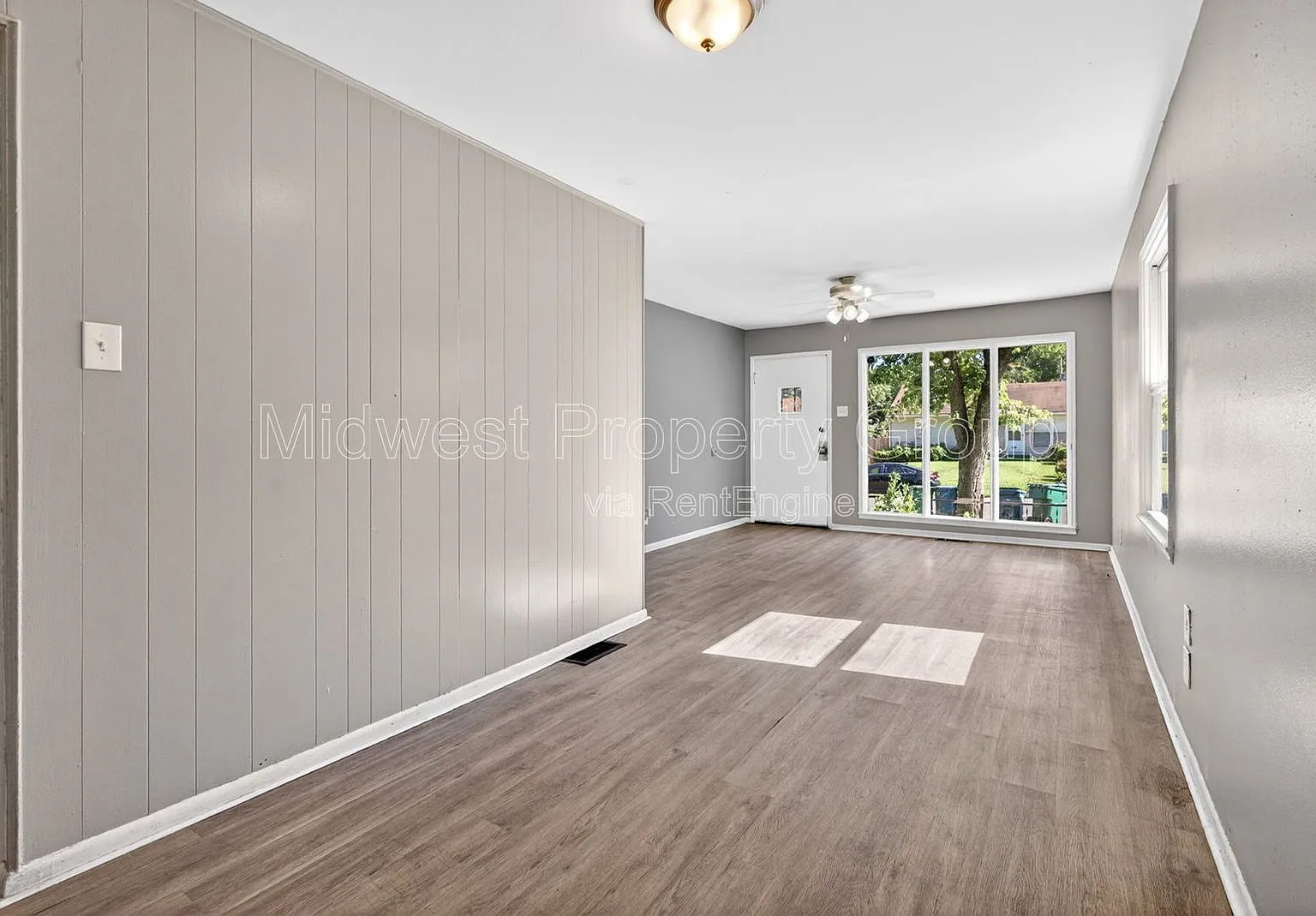 3 bed, 1.0 bath, 854 sqft, $1,195 — Photo 2