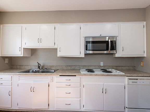 5th image of 6206 Meridian West Dr