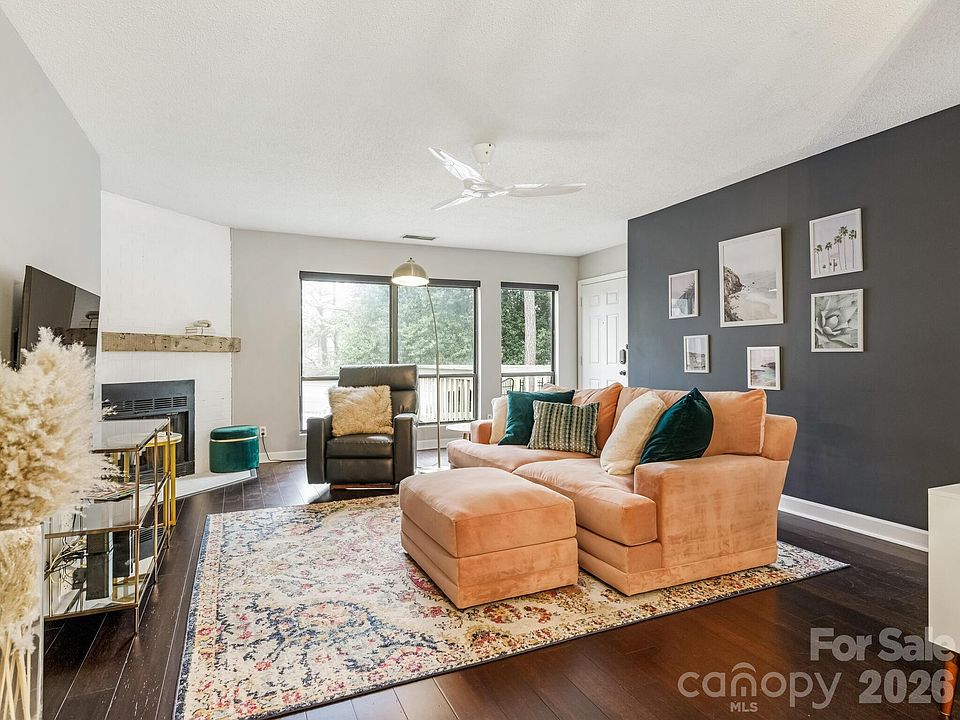 1st image of 1612 Sharon Rd W APT 68