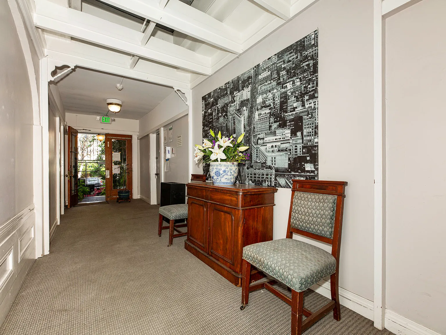 415 Buchanan — Photo 3