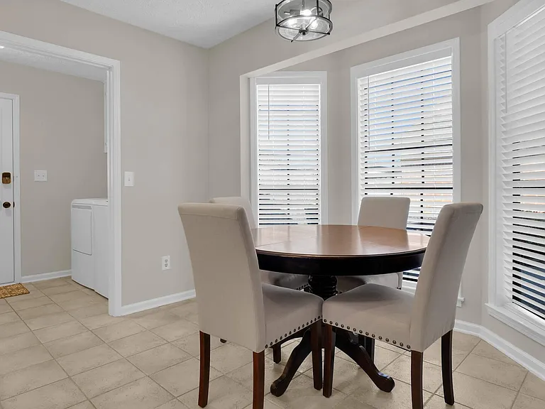 Ware Hill Dr — Photo 9
