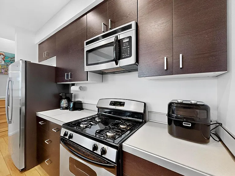 343 Platinum St SW #B — Photo 29