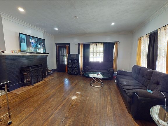 4th image of 756-758 Washington St