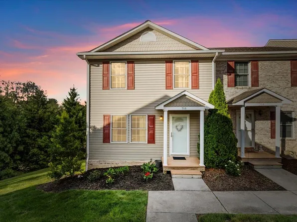 906 2nd St, Radford, VA 24141