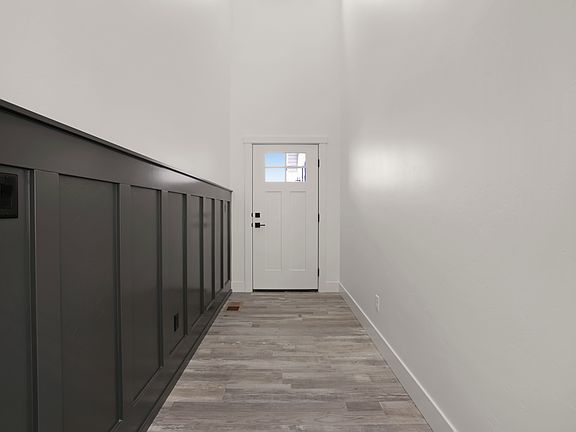 2nd image of 624 Cheri Ct #624