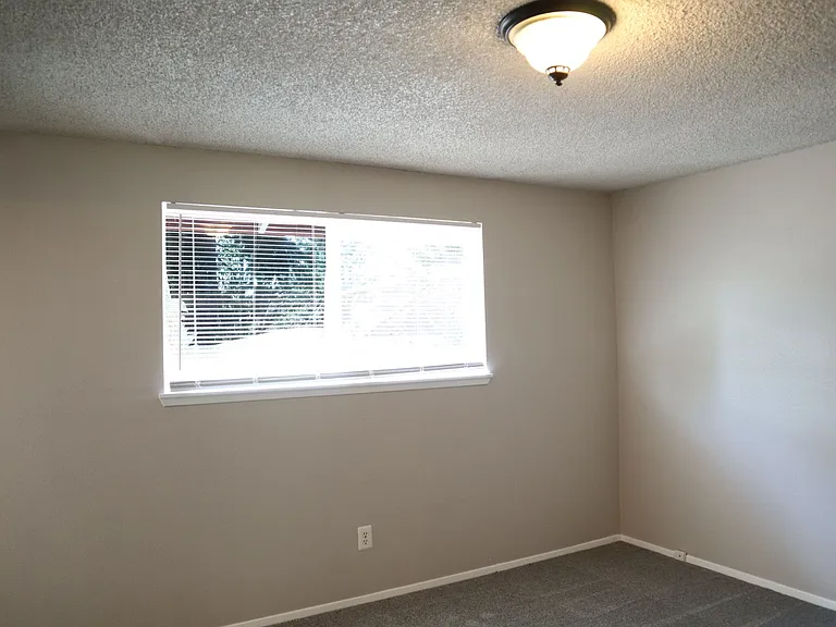 4518 NE 142nd Ave — Photo 18