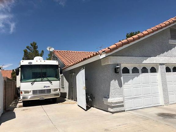 2nd image of 8308 Esmont Ln