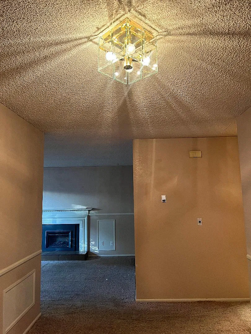 2 bed, 1100 sqft, $1,750 — Photo 3