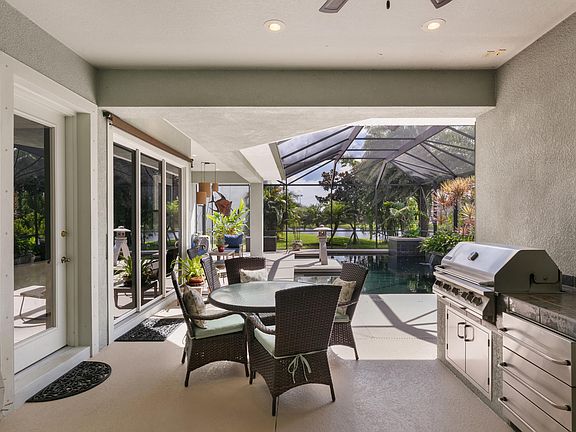 2nd image of 3201 Gatlin Dr