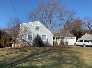 25 Harborview Ave, Milford, CT 06460