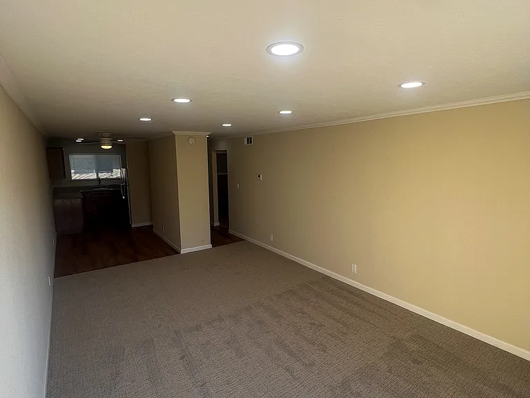 Quail Hill Apartments — Photo 19