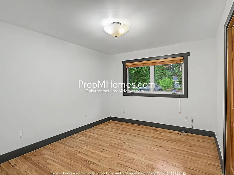 1112 Erickson St — Photo 19
