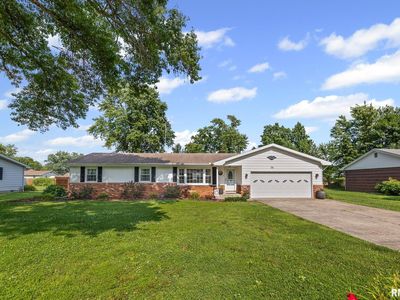 10 Monroe Ave, Salem, IL, 62881