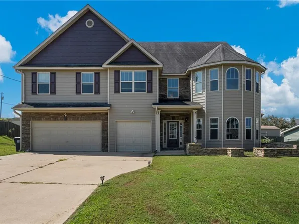 11 Rusty Dr, Phenix City, AL 36869