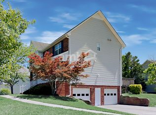 6620 Valleyoak Dr, Clemmons, NC 27012