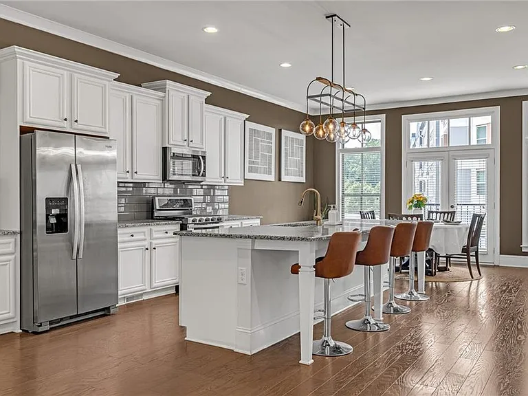 720 Avondale Hills Dr — Photo 10
