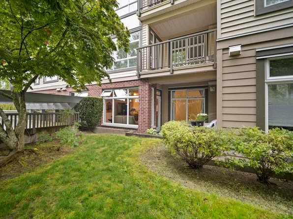 15168 19th Ave #103, Surrey, BC V4A 0A5