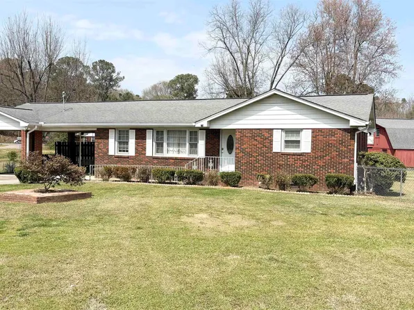 331 W Medders Dr, Anniston, AL 36206