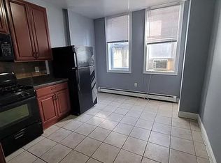 305 49th St #1R, Union City, NJ 07087