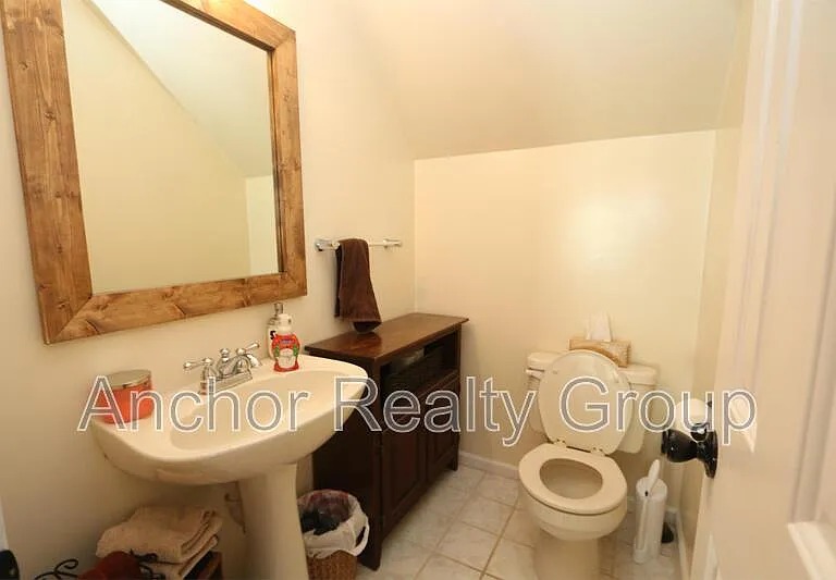 1618 Kingston Ave — Photo 21