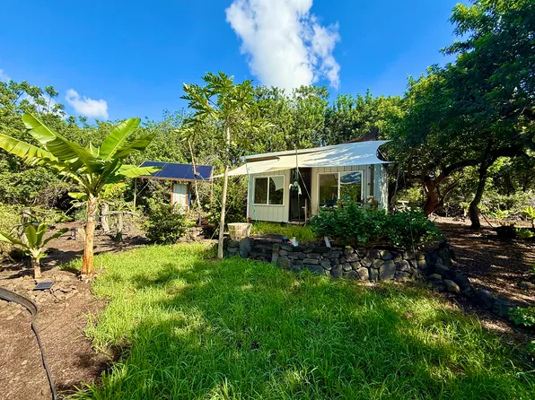 94-6298 Mauka St, Naalehu, HI 96772