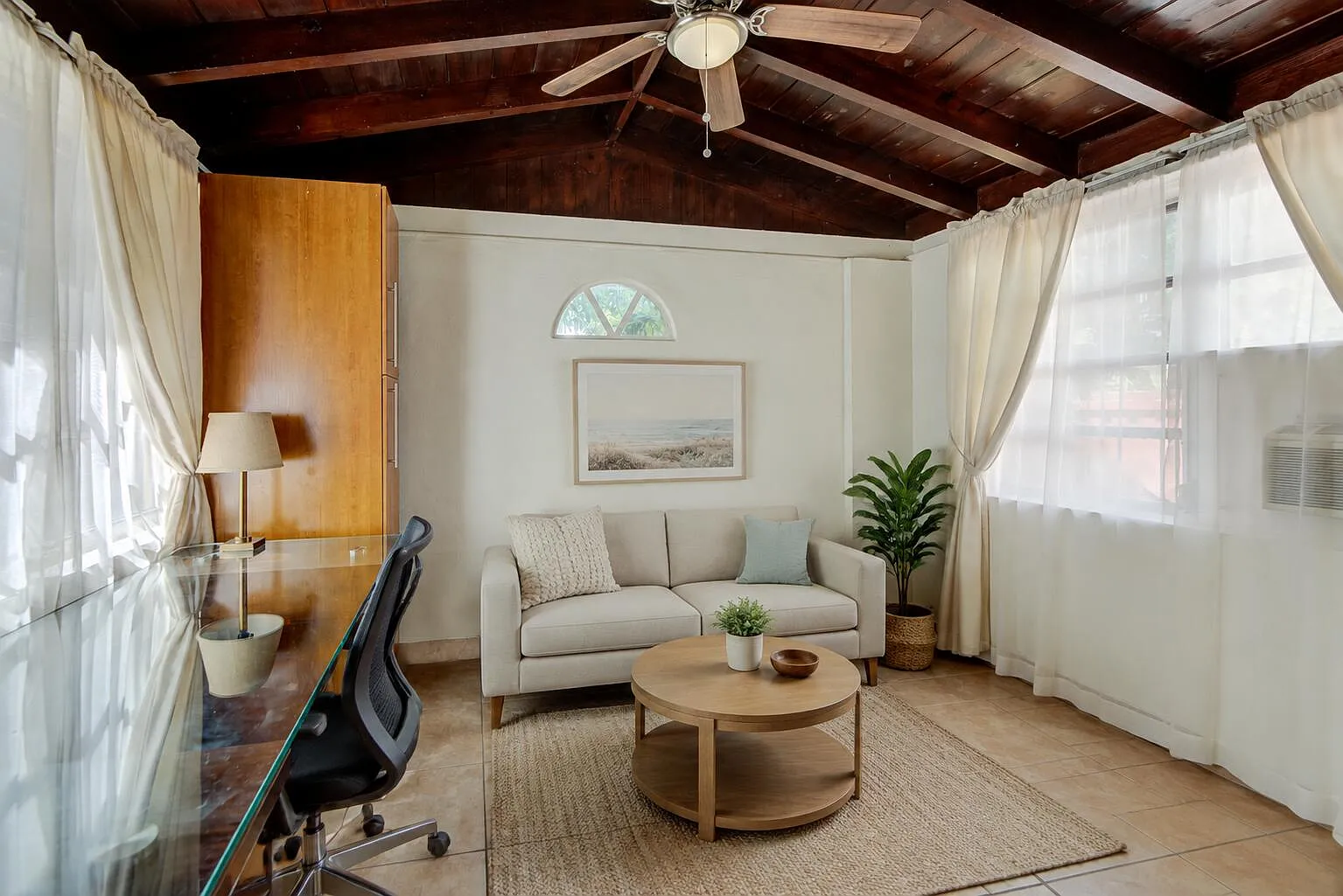 2 bed, 1.0 bath, 1650 sqft, $2,100 — Photo 4