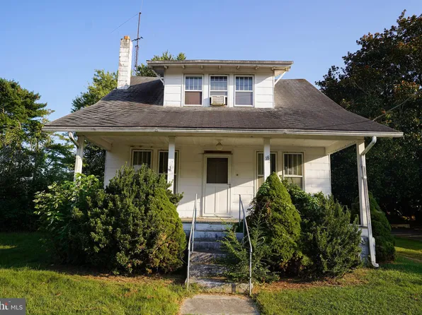 18 W McCabe St, Selbyville, DE 19975