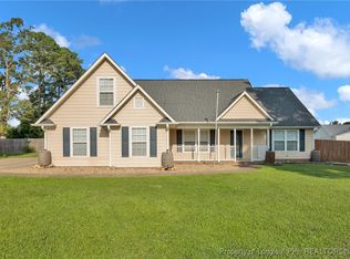 116 Harvest Ln, Raeford, NC 28376