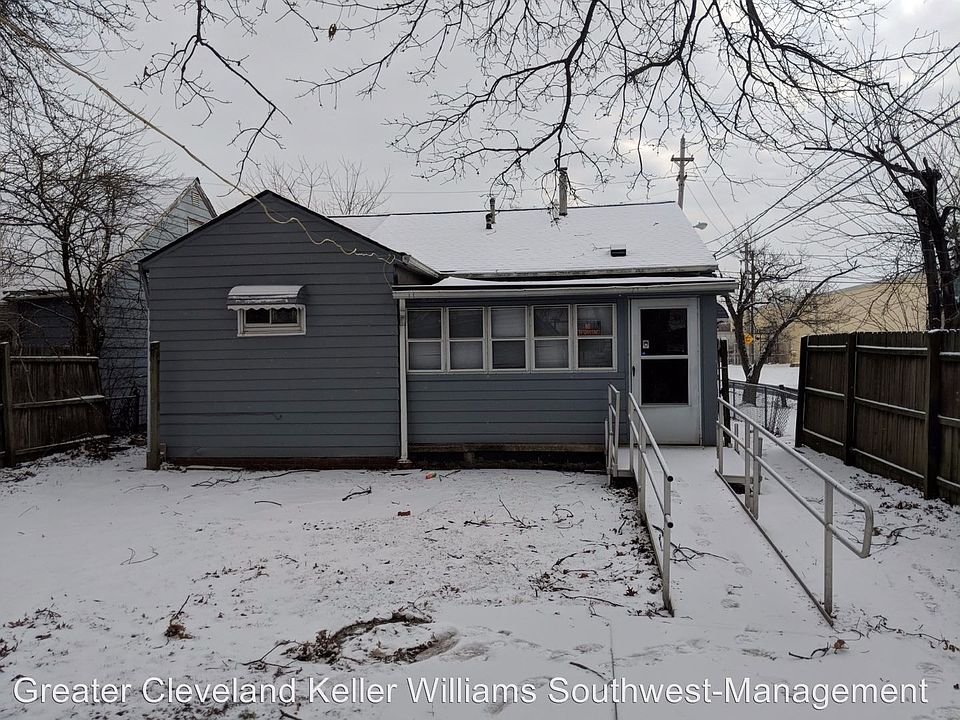 1st image of 4720 W 146th St