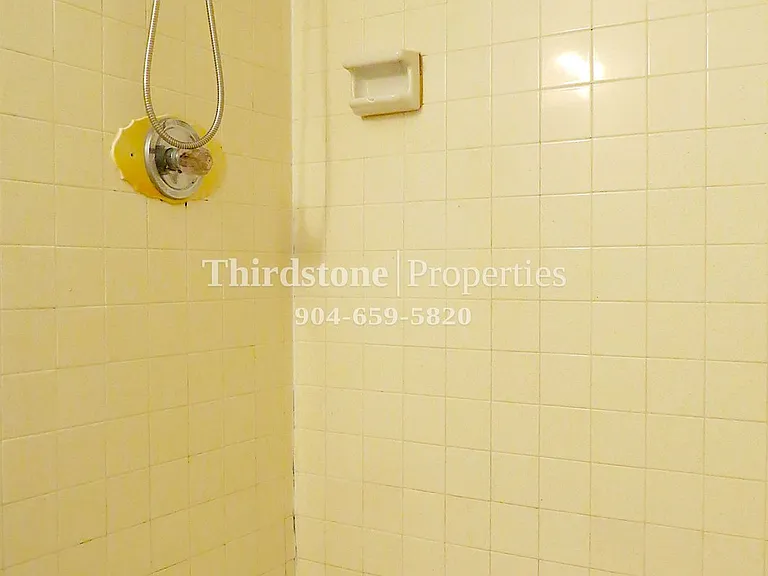 1324 Jefferson Ave #C — Photo 13