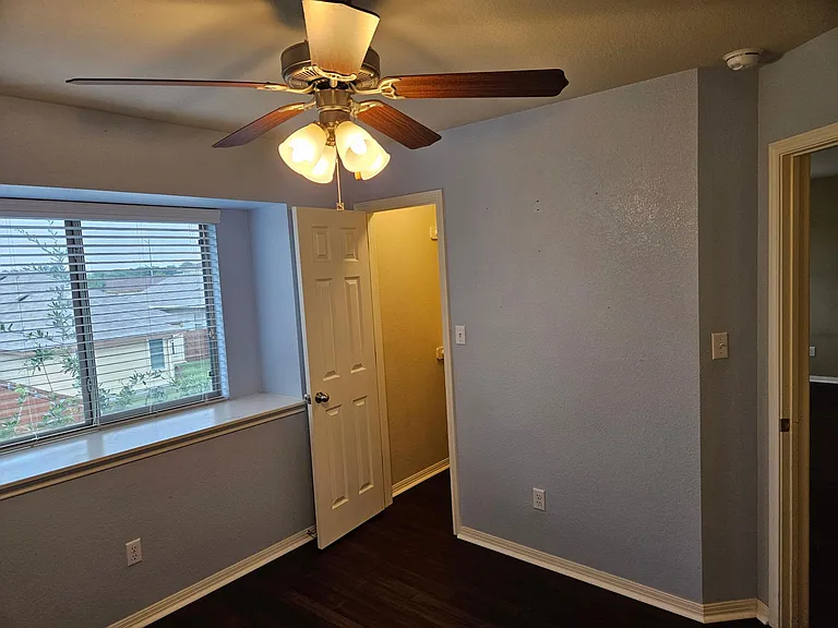 12836 Carillon Way — Photo 30