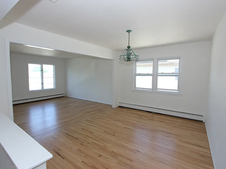 365 E 54th St #2 — Photo 6