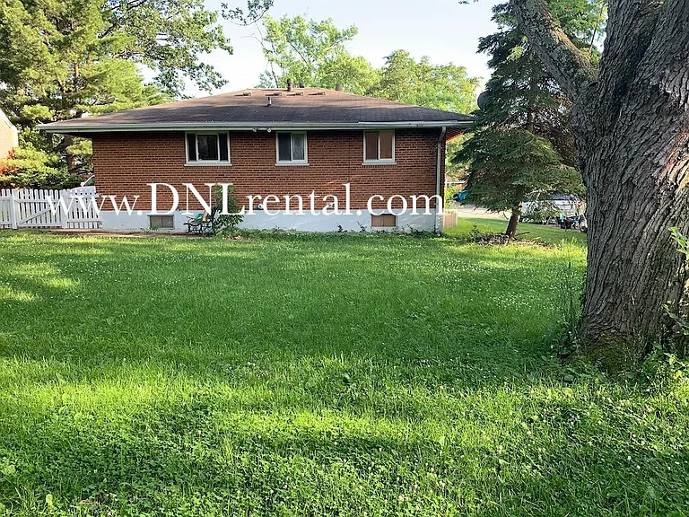 Beavercreek Cir — Photo 40