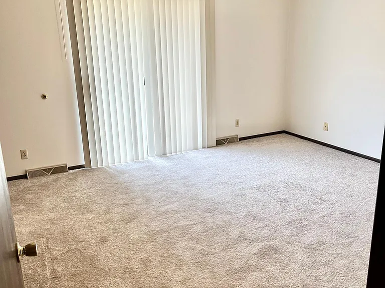 447 Front Ave SE #447 — Photo 8
