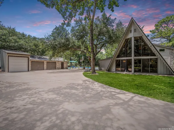 102 Becica, Columbus, TX 78934