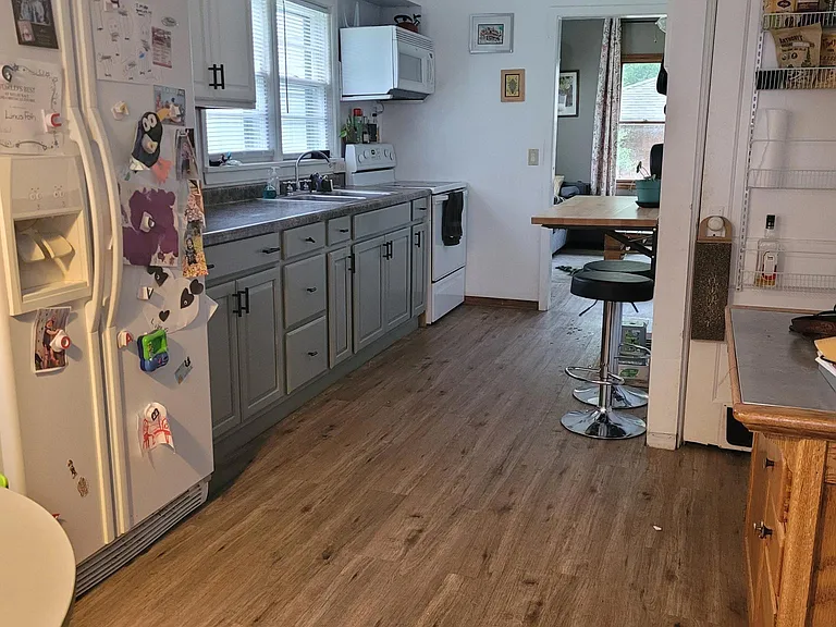 806 Christianson Ave — Photo 6