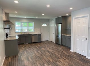 841 Palmer Rd, Columbus, OH 43212