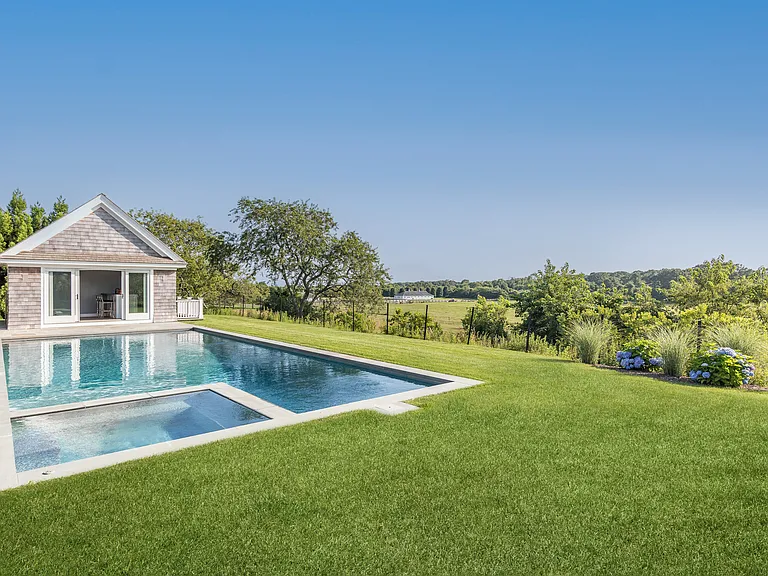 32 Old Montauk Hwy — Photo 24