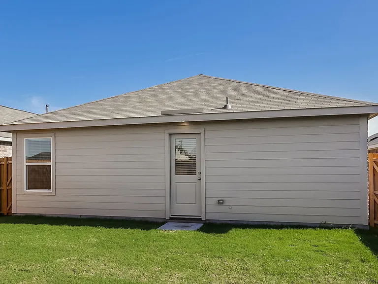 1715 Crossbill St — Photo 16