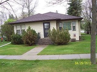 315 W 4th Ave, Edgeley, ND 58433