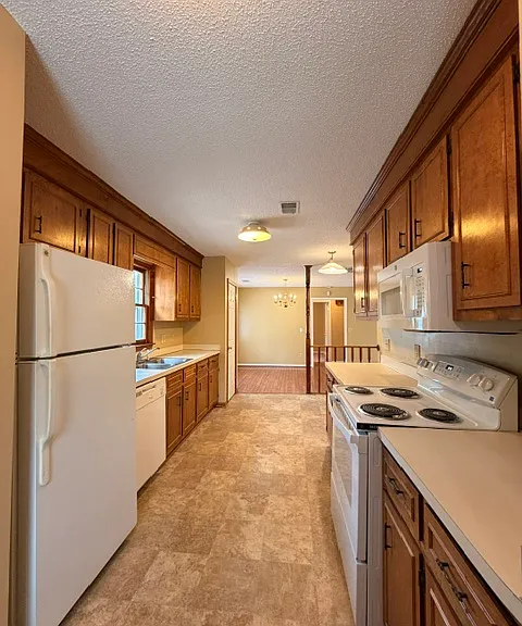 101 Riverwalk Way — Photo 16
