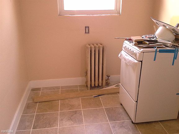 kitchen and stove in studio 1