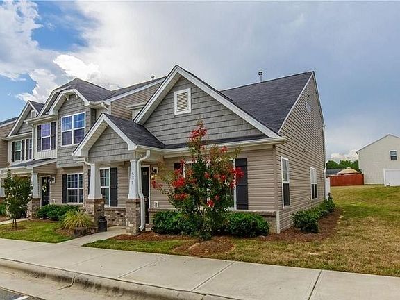 5th image of 635 Cairn Cir