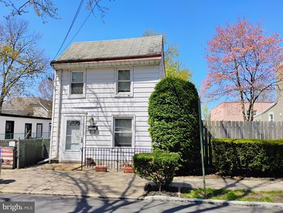 1223 Pine Grove St, Bristol, PA, 19007